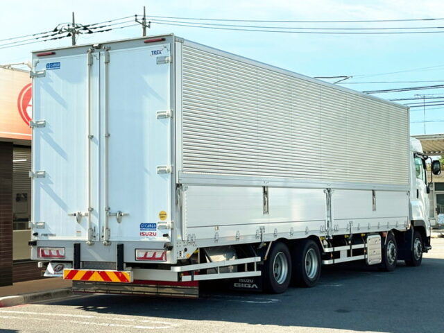 【1141】R1　ギガ　ハイルーフ　ウィング　7速　380馬力　木床　低走行　