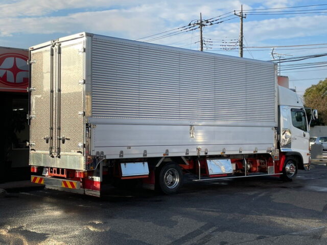 日野　レンジャープロ　ハイルーフ　240馬力　アルミウィング　　寝台メッキ　ステンレス多数　