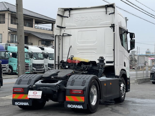 スカニア：R460：現行モデル：登録済未使用車：トレーラーヘッド：総輪エアサス