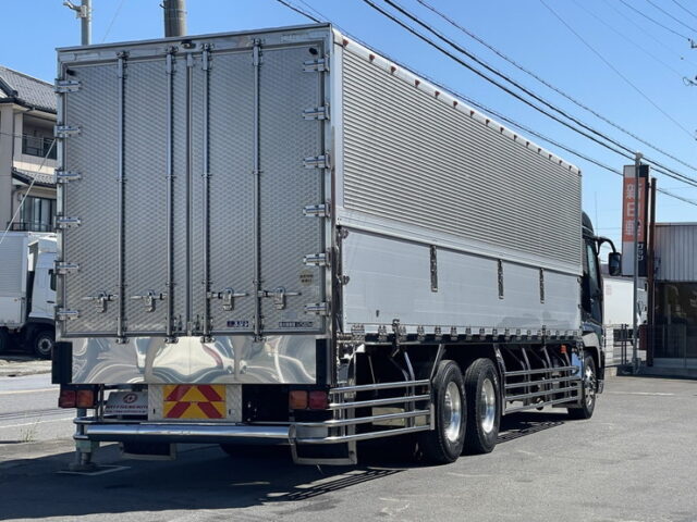 スーパーグレート：ハイルーフ：ウィング：造りボディ：ステンレス多数：420馬力