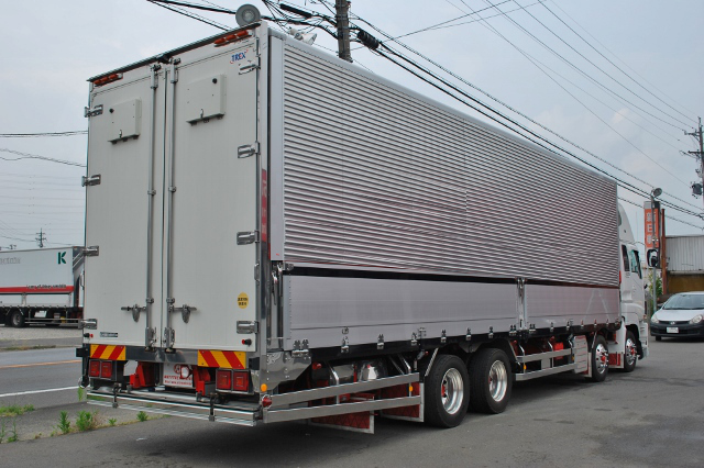 【424】いすゞギガ　低床　冷凍ウイング　リアエアサス