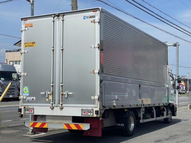 日野：17レンジャー：6200ワイド：エアサス：木床：アルミホイール：240馬力