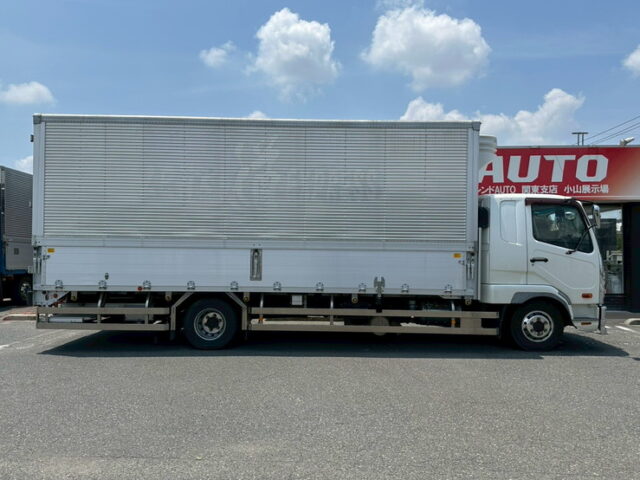 ファイター：6200ワイド：冷凍ウィング：板バネ：木床：アルミホイール：ステンレスサイドバンパー