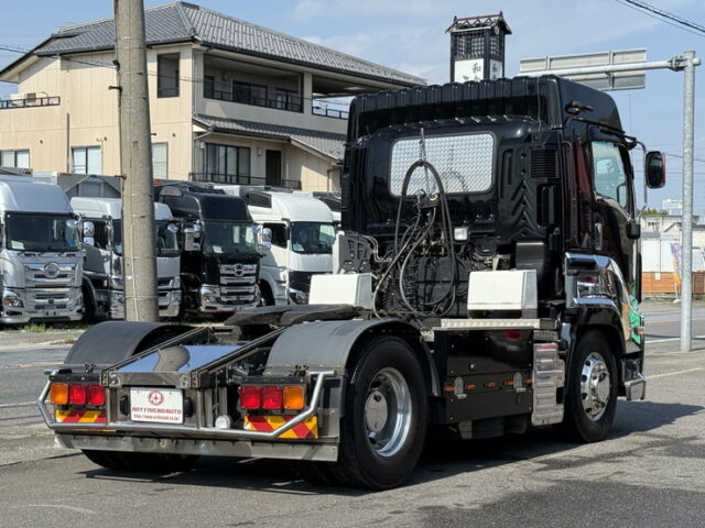 いすゞ：ギガ：ハイルーフ：トレーラーヘッド：アルミホイール：スムーサー