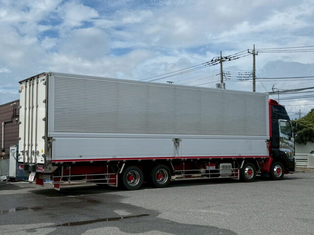 日野:17プロフィア:ハイルーフ:ウィング:メッキドア:アルミホイール:リア門口ステンレス