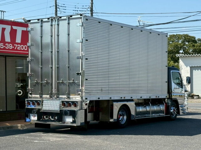 ブルーテックキャンター：造りボディ：アルミバン：ワイド超ロング：舟形バンパー：バスフェンダー