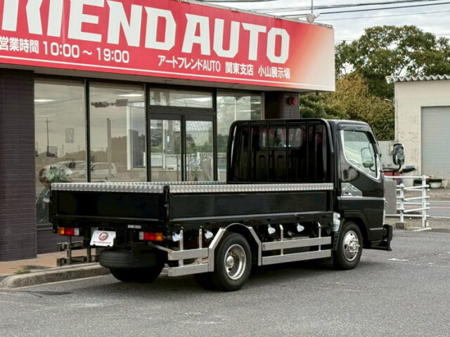 キャンター：平ボデー：前出しバンパー：ステンレスサイドバンパー：マニュアル