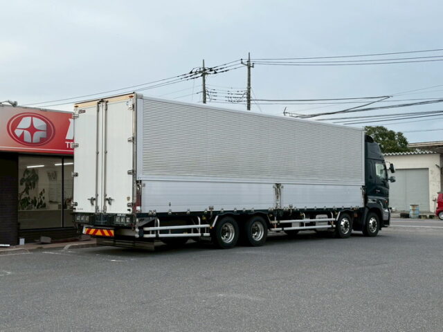 日野：17プロフィア：ハイルーフ：ウィング：アルミホイール：リア門口ステンレス