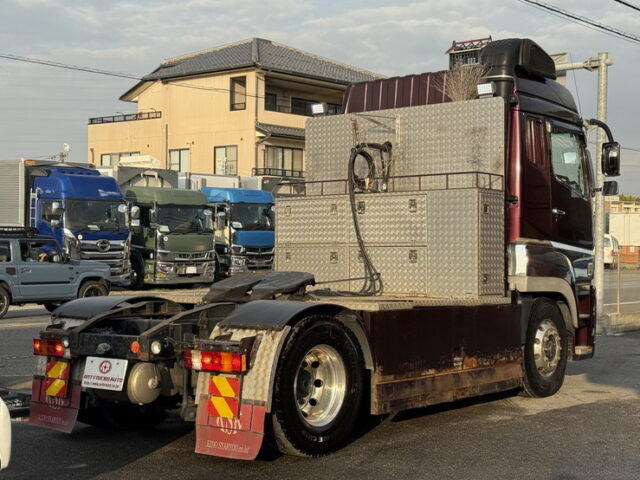 17スーパーグレート：ハイルーフ：トレーラーヘッド：ブタ鼻：第5輪荷重11.500㎏