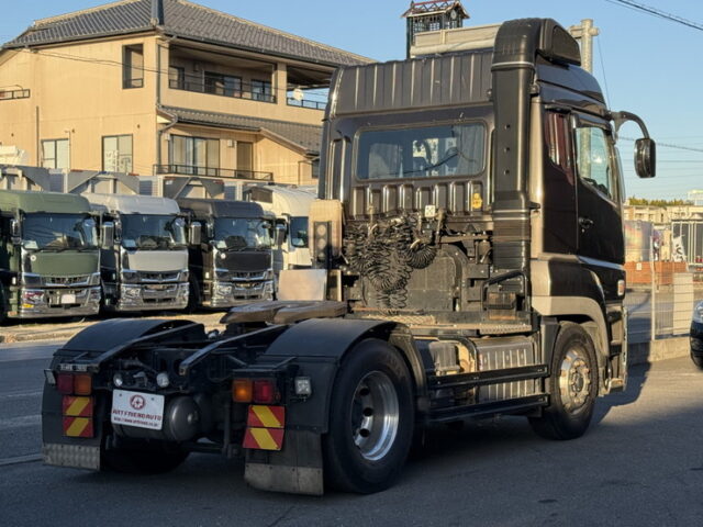 17スーパーグレート：ハイルーフ：トレーラーヘッド：アルミホイール：第5輪荷重11.500㎏