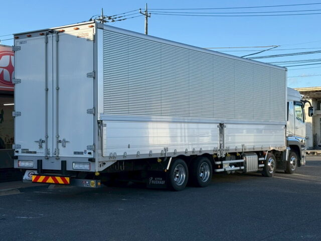 17スーパーグレート:ハイルーフ:ウィング:メッキ多数:アルミホイール:木床