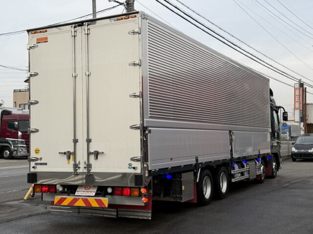 17スーパーグレート：ハイルーフ：ウィング：プレミアムライン：リア門口ステンレス