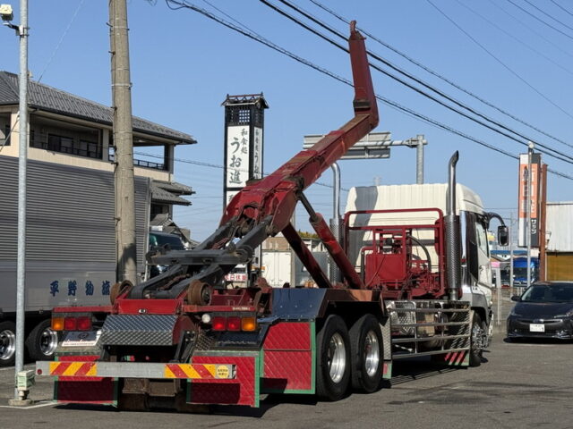 スーパーグレート：ハイルーフ：アームロール：40立米：架装多数：煙突マフラー(ダミー)