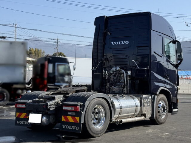 【委託販売】VOLVO:トレーラーヘッド:シングル:アルミホイール:架装多数