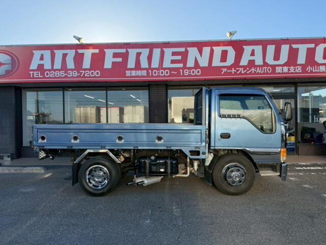 いすゞ:エルフ:平ボデー:標準幅:10尺長:マニ割り:ハイグレード:140馬力