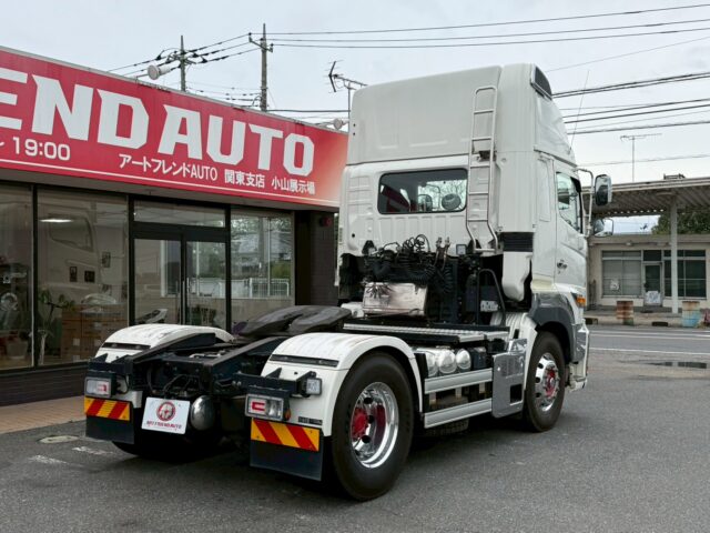 日野:17プロフィア:ハイルーフ:トレーラーヘッド:第5輪荷重11.500㎏:車検7月迄