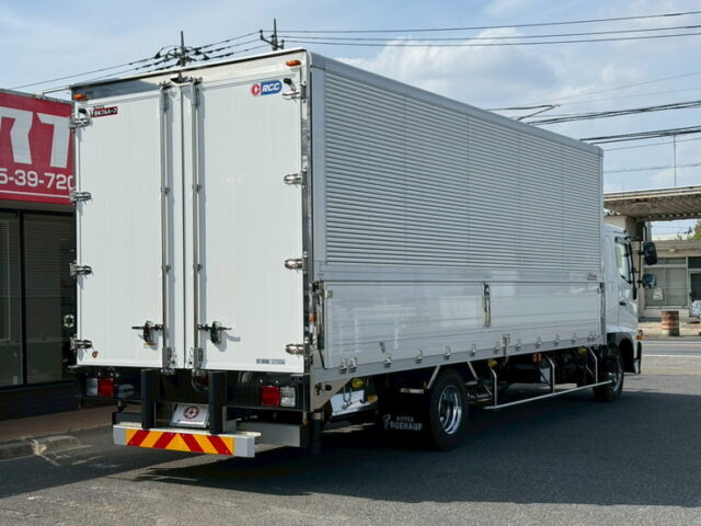 日野：17レンジャー：冷凍ウィング：未使用車：-30度設定：6速MT：240馬力