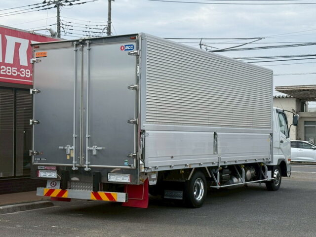 ファイター：冷凍ウィング：アルミシマ床：-30度設定：後輪エアサス：240馬力