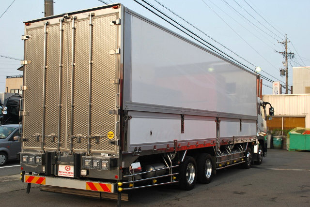 【208】三菱ふそう　スーパーグレート　低床　冷凍ウイング　リヤエアサス