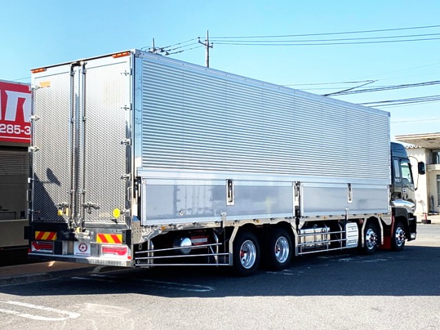 【582】いすゞ　ギガ　冷凍ウィング　総輪エアサス　サブエンジン　ジョロダー4列