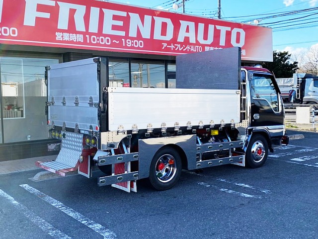 【590】いすゞ　エルフ　平ボディ　背抜き　マニ割り