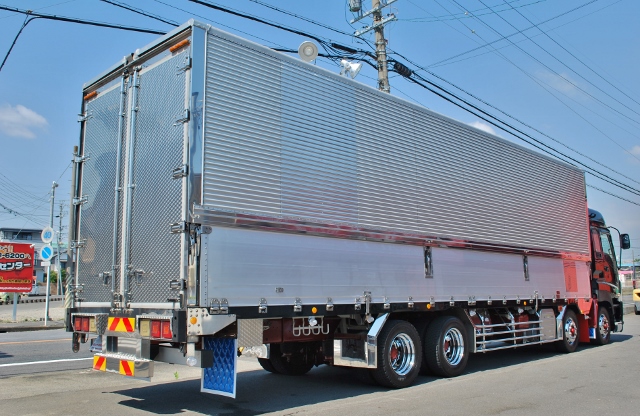【226】いすゞ　ギガ　低床　アルミウイング　ハイルーフ　カスタム多数