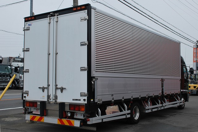 【228】日野レンジャー　ワイド　アルミウイング　リアエアサス　7200ボデー　ハイグレード