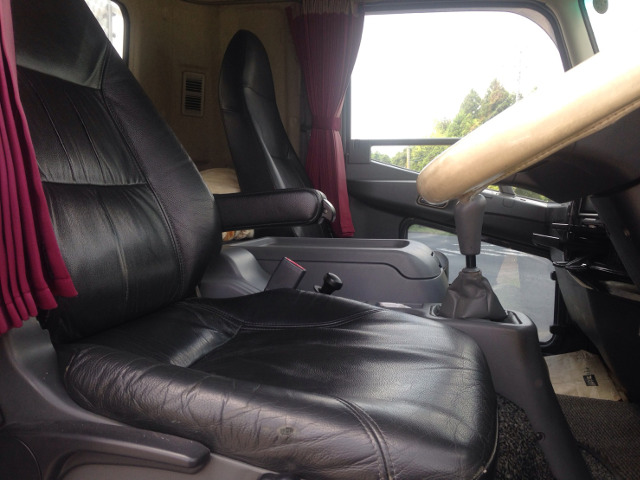 【135】H24　三菱ふそう　ファイター　増トン　平ボデー　フルキャブ　