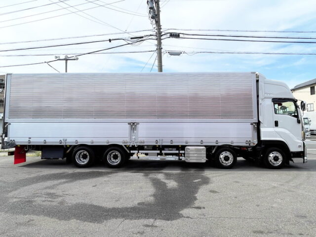 いすゞ　ギガ　登録済み未使用車　ハイルーフ　リア門工ステンレス　アルミホイール