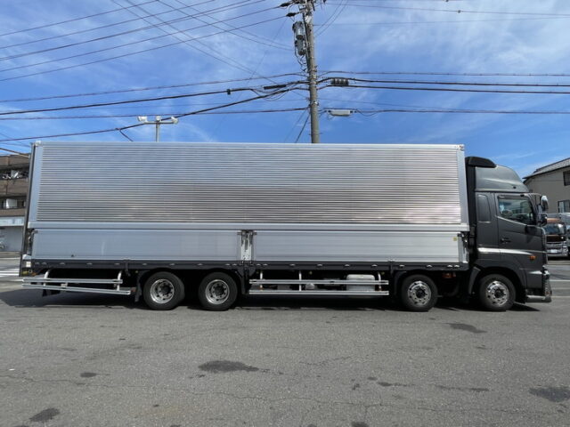 日野　17プロフィア　ハイルーフ　ウィング　リア門口ステンレス　アルミホイール