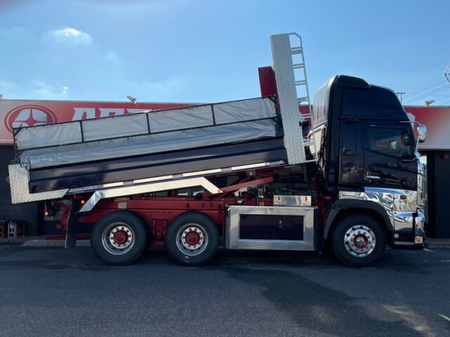 日野　17プロフィア　ダンプ　ハイルーフ　Ｌゲート　メッキ多数