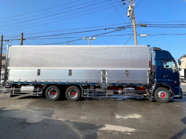 17プロフィア　ハイルーフ　ウィング　造りボディ　90アオリ　ステンレス多数　7速MT