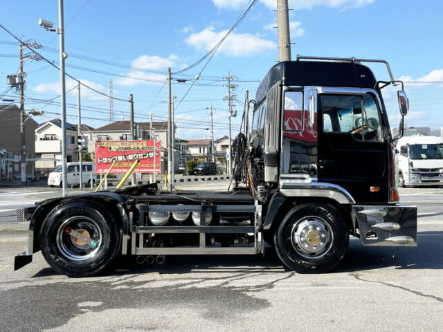 日野　テラヴィ　ハイルーフ　トレーラーヘッド　エアサス　430馬力　ダブルマフラー　F21C