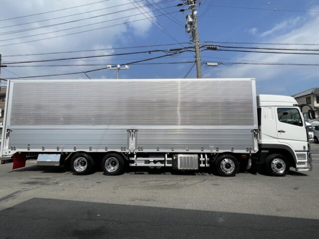 17スーパーグレート　未使用　ハイルーフ　ウィング　総輪エアサス　プレミアムライン　428馬力