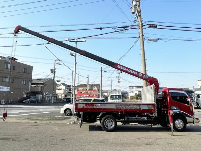 日野　デュトロ　4段クレーン　ラジコン　フックイン　前出しバンパー昇降機付き　ヒッチメンバー