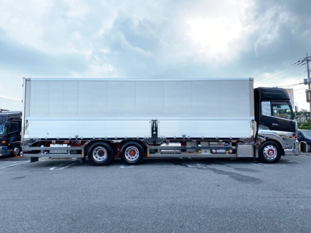 【910】H24　クオン　ハイルーフ　ウィング　室内生地張り　ステンレス多数