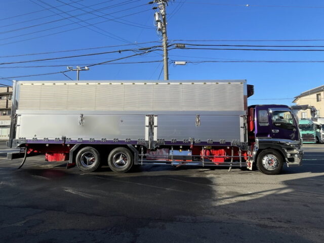 いすゞ：ギガ：冷凍ウィング：造りボディ：ステンレス多数：エアサス：1M10アオリ