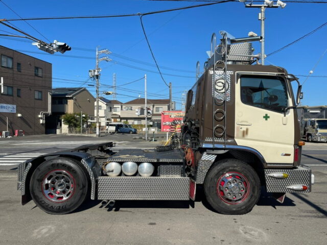【1016】H9　スーパーグレート　V8　トレーラーヘッド　架装多数　キャビン内加工　エアサス