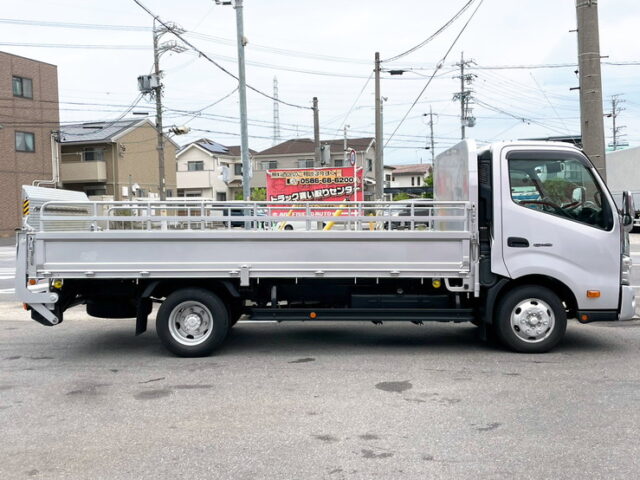 【1440】H28　デュトロ　平ボデー　ワイドロング　パワーゲート付　ハイグレード　180馬力