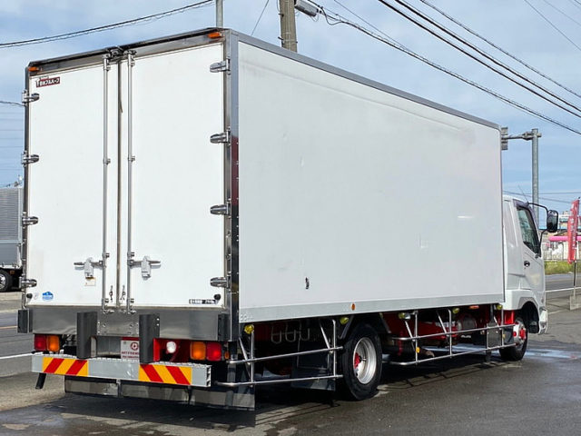 【621】H20　ファイター　エアサス　冷凍バン　横扉