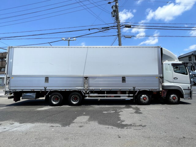三菱ふそう　スーパーグレート　アルミウィング　７MT　リアエアサス　木床　380馬力