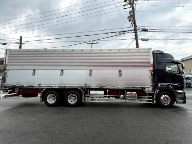 日野　17プロフィア　ハイルーフ　ウィング　造りボデー　1M10アオリ　内装生地張り