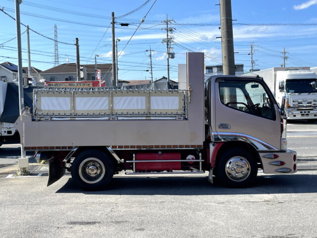 日野　デュトロ　標準幅　10尺　ダンプ　架装多数　5速MT　