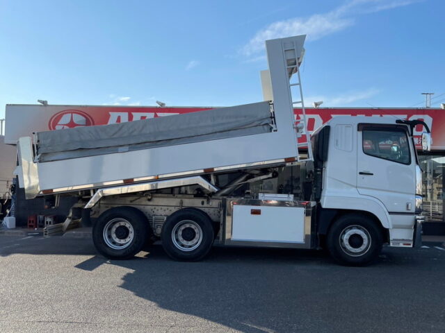 スーパーグレート　ダンプ　5300×2300　ステンレス多数