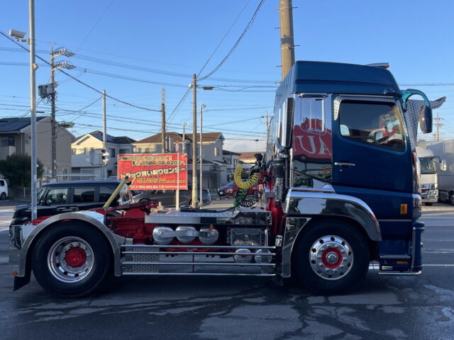 スーパーグレート　ハイルーフ　トレーラーヘッド　架装多数　ブタ鼻　7速MT