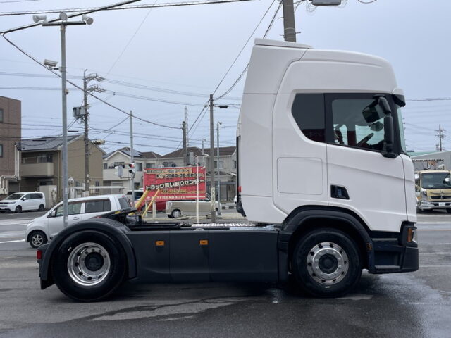 スカニア：R460：現行モデル：登録済未使用車：トレーラーヘッド：総輪エアサス