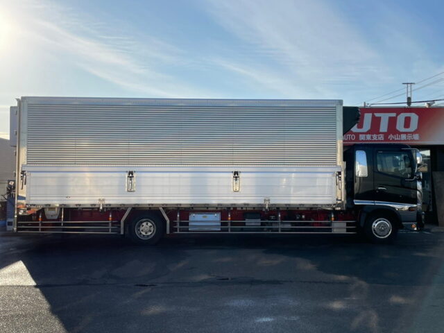 日野：１７レンジャー：ワイド：冷凍ウィング：AT：トレクス造りボデー：ステンレス多数：アルミホイール　