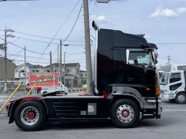 日野　プロフィア　ハイルーフ　トレーラーヘッド　煙突マフラー(ダミー)　ブタ鼻