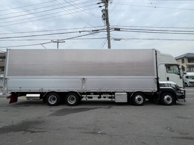 いすゞ：ギガ：ハイルーフ：ウィング：メッキ多数：アルミホイール：スムーサー