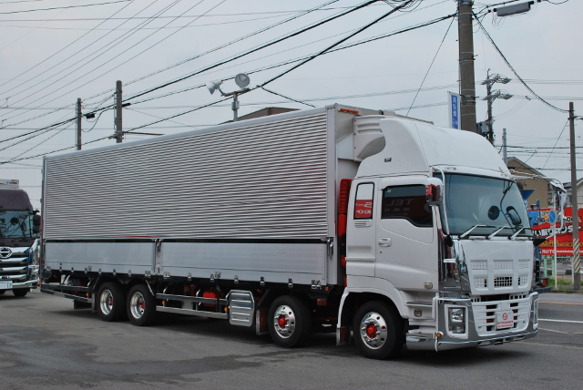 【424】いすゞギガ　低床　冷凍ウイング　リアエアサス